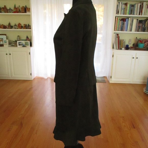 Power Suit! - Picture 4 of 10